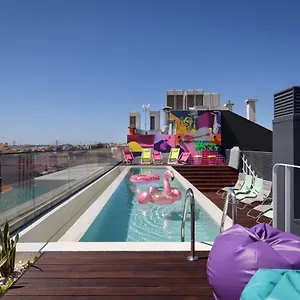 https://moxy-lisbon-city.hotels-lisbon-portugal.com