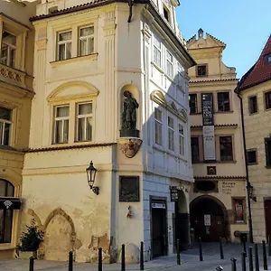 Tynska 7 Prag
