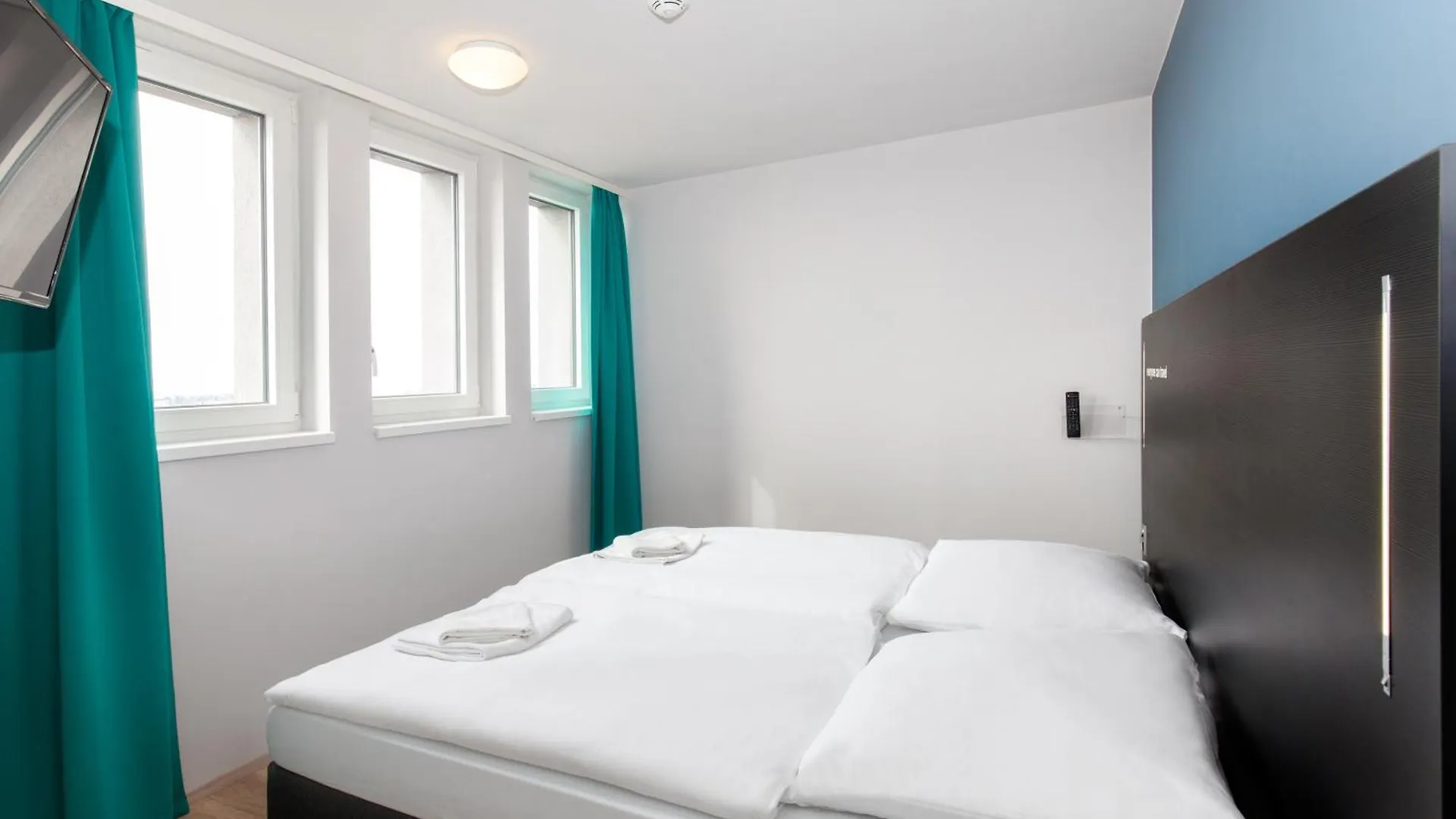 A&O Prague Rhea Hostel 0*,